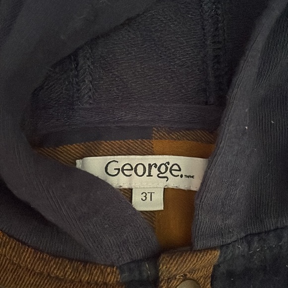 Button Down Shirts - Picture 2 of 4